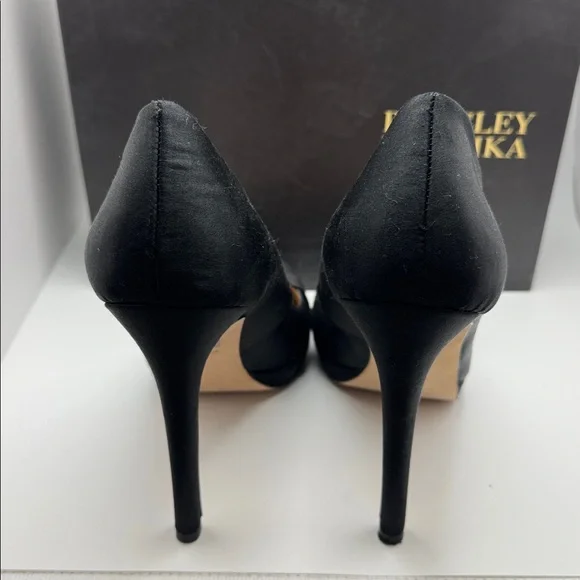 EUC - Badgley Mischka ODell Jeweled Black Satin Platform Pumps w/ box, dust bag - Picture 7 of 9